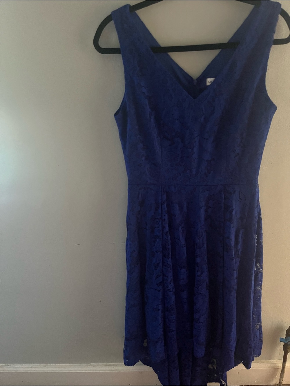 V-Neck Sleeveless Midi Dress in Deep Blue Lace
